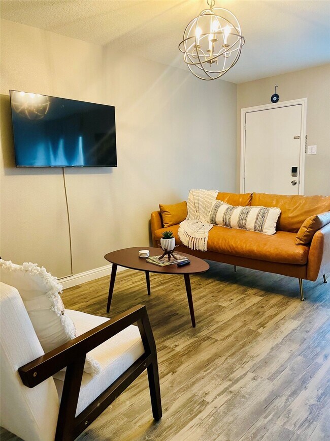 Building Photo - 4723 Aftonshire Dr