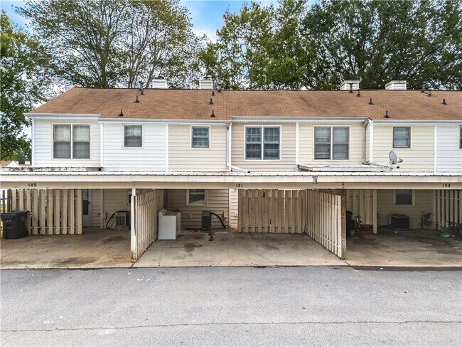 Foto del edificio - 151 Old Ferry Way