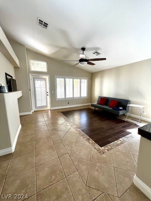Foto del edificio - 1812 Cedar Flat Ln