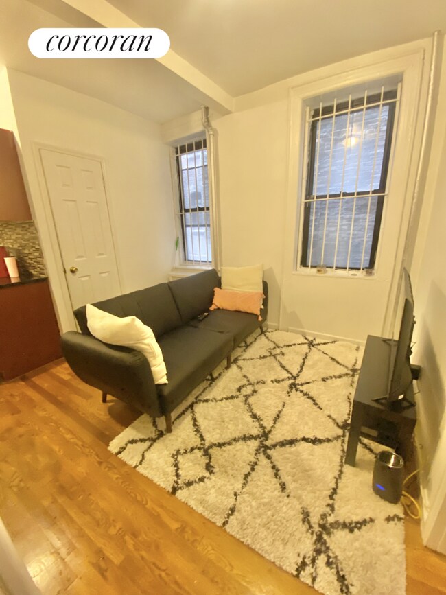 Foto del edificio - 413 E 70th St