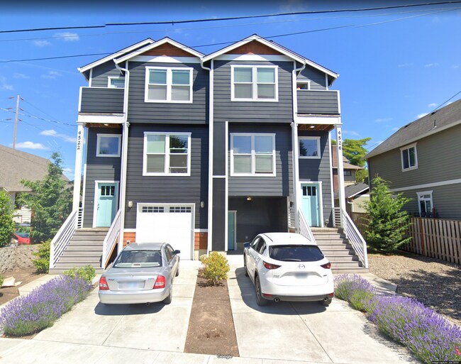 Building Photo - 4526 SE 41st Ave