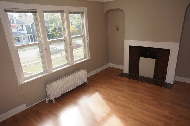 Foto del edificio - 1127 E 3rd St