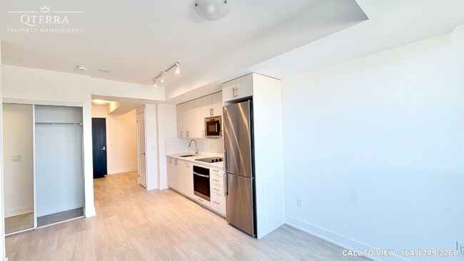 Photo du bâtiment - 2545 Simcoe St N