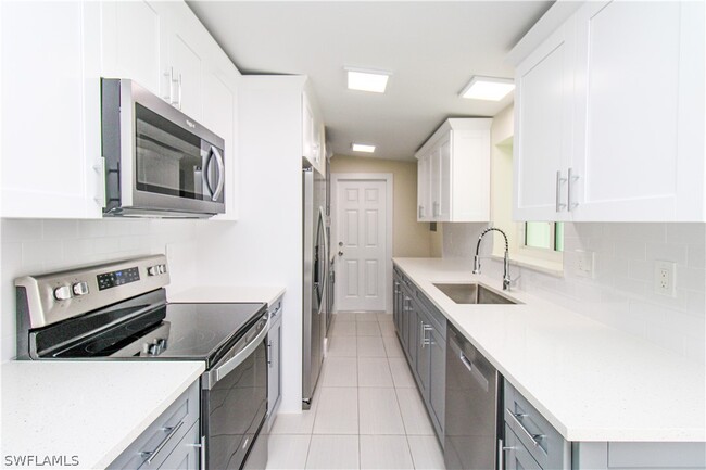 Building Photo - 1343 Brookside Dr