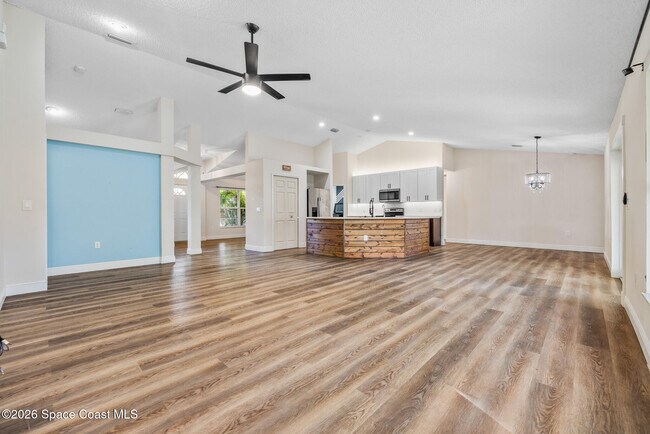 Foto del edificio - 1126 Ruby St SE