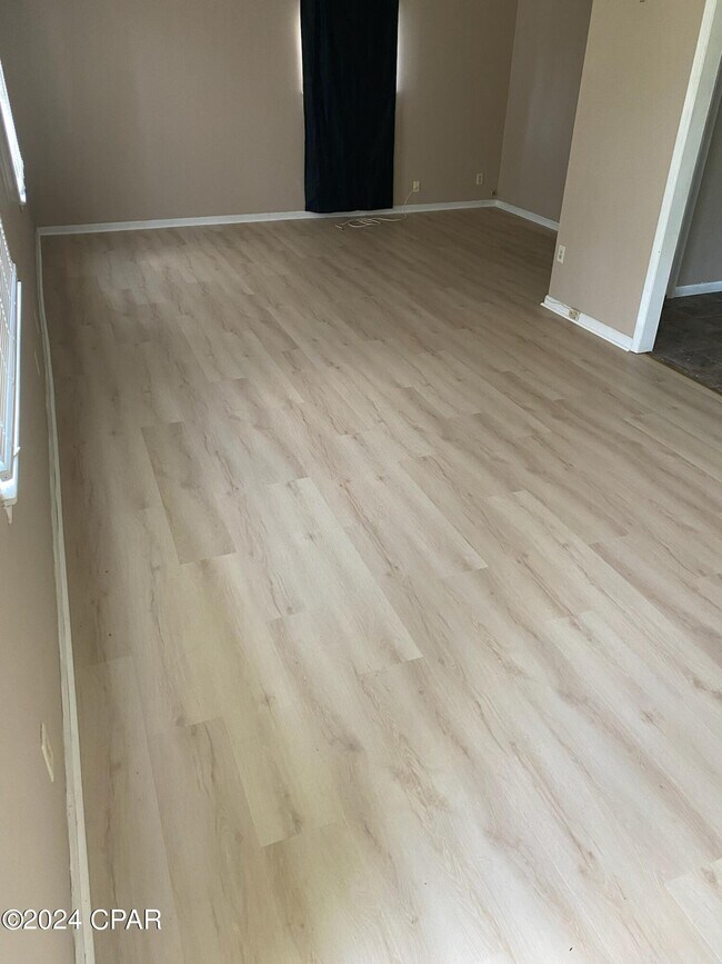 Foto del edificio - 4862 Dogwood Dr