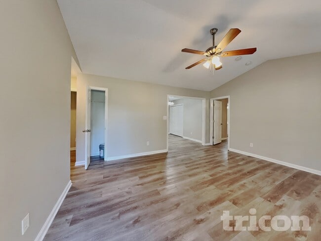 Building Photo - 139 Creekside Dr