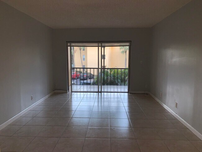 Foto del edificio - 450 NW 20th St