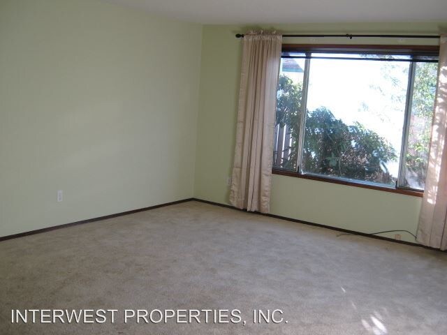 Building Photo - 12085 SW Cheshire Rd