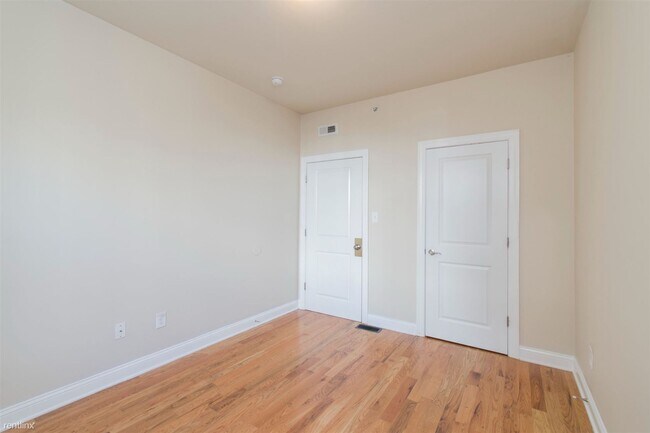 Building Photo - 4 br, 2 bath Duplex - 1929 N GRATZ ST Unit A