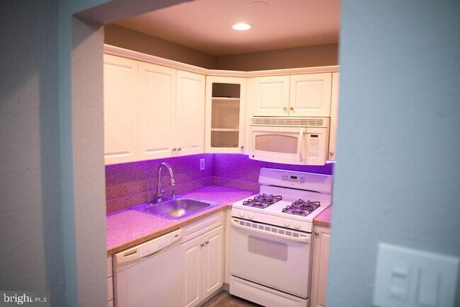 Building Photo - 119 Meadowview Ln