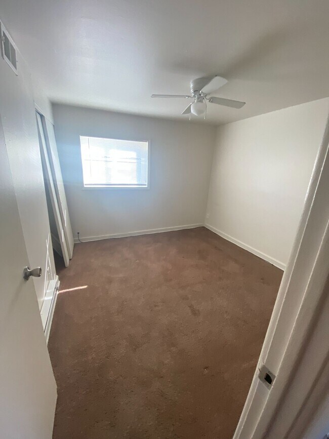 Foto del edificio - 5821 Stieren Dr