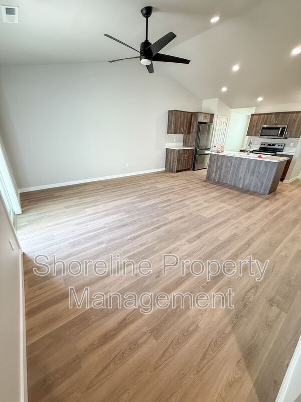 Foto del edificio - 1870 W Unforgettable St