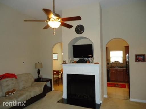 Building Photo - 4688 Rosser Loop Dr