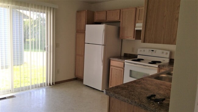 Building Photo - 310