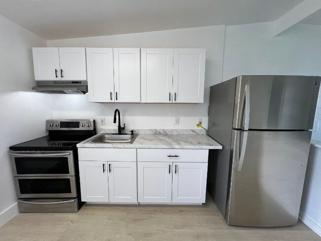 Photo - 320 NE 13th Ave Apartment