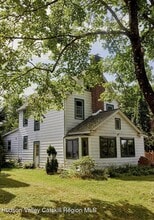 Building Photo - 20 Millrock Rd