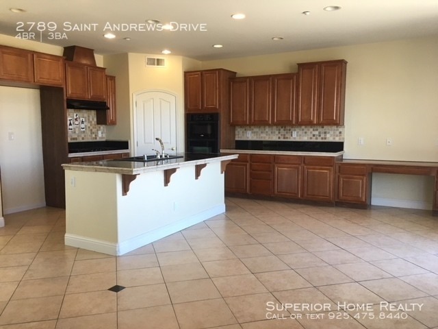 Foto del edificio - Beautiful Deer Ridge Home w/Stunning View!