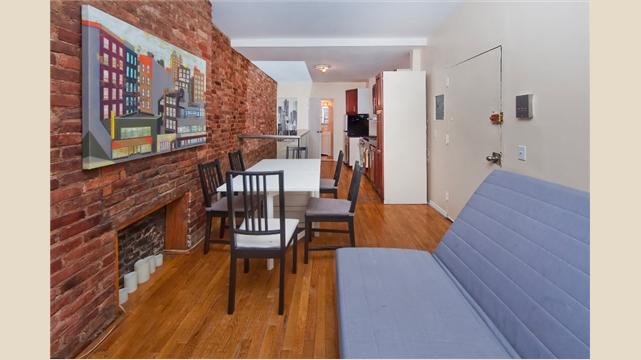 Building Photo - 526 W 46th St