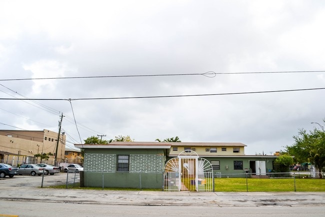 Central Palms Apartments 2 - 83 W 8th Street Hialeah, FL 33010 - Central Palms Apartments II