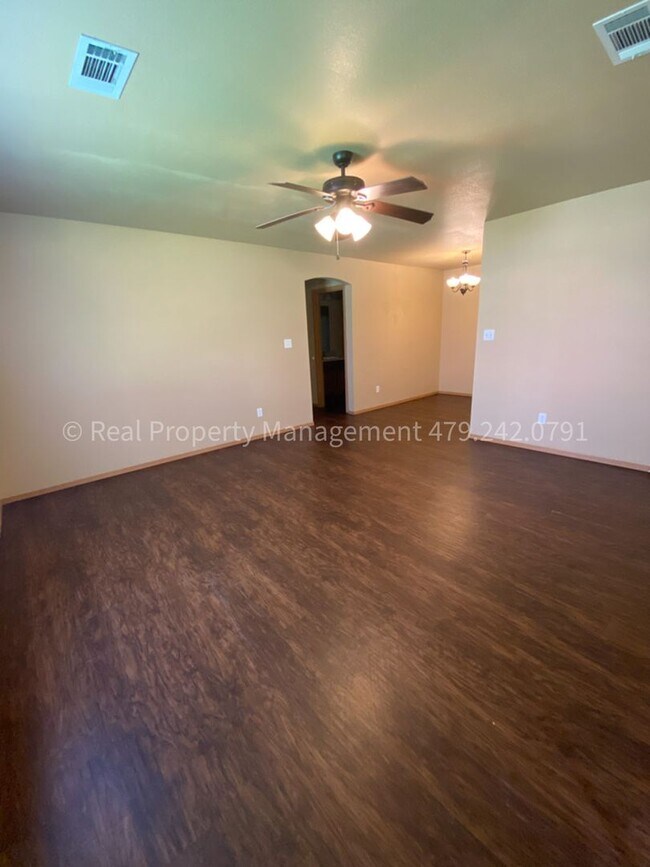 Building Photo - GREENWOOD DUPLEX coming this September! 3 ...