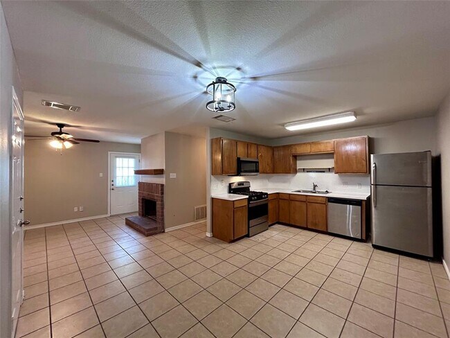 Foto del edificio - 3007 Kestrel Dr