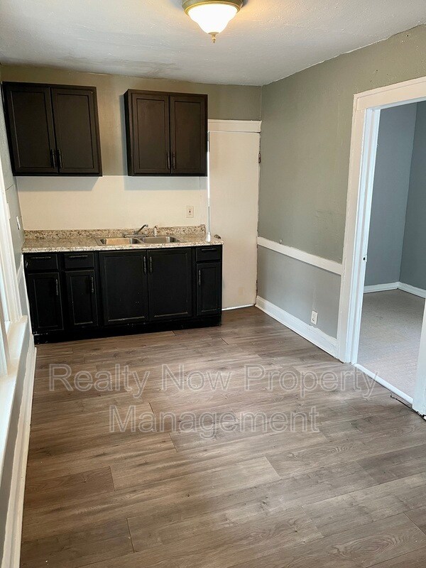 Foto del edificio - 3186 W 52nd St