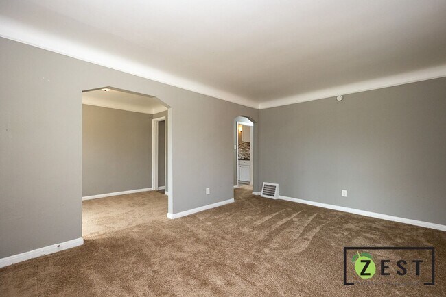 Building Photo - OPEN HOUSE SATURDAY OCTOBER 5th  10:30am t...