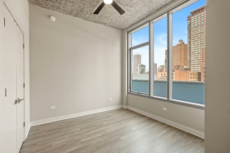 Photo - 800 N Wells St (Chicago, IL)