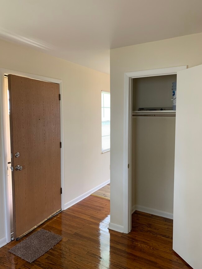 Coat Closet - 2519 Parkwood Ave