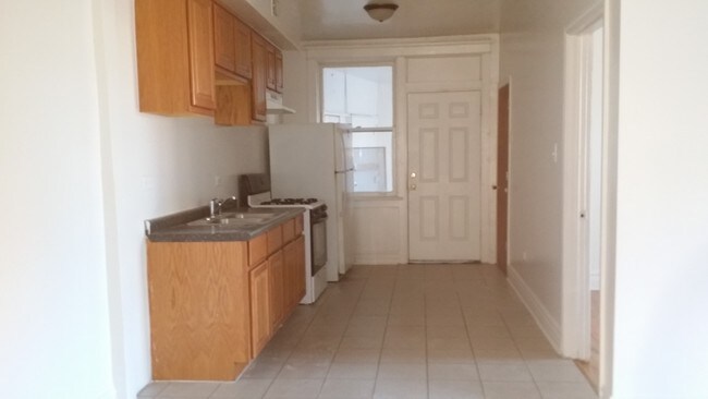 Building Photo - 3942 W Jackson Blvd