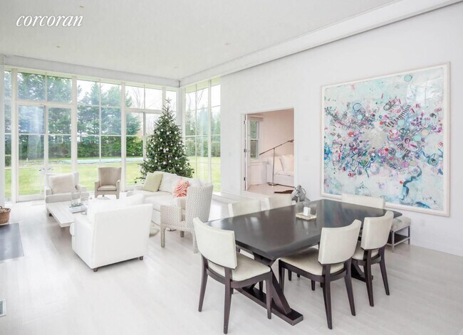 Foto del edificio - 53 Buell Ln Ext