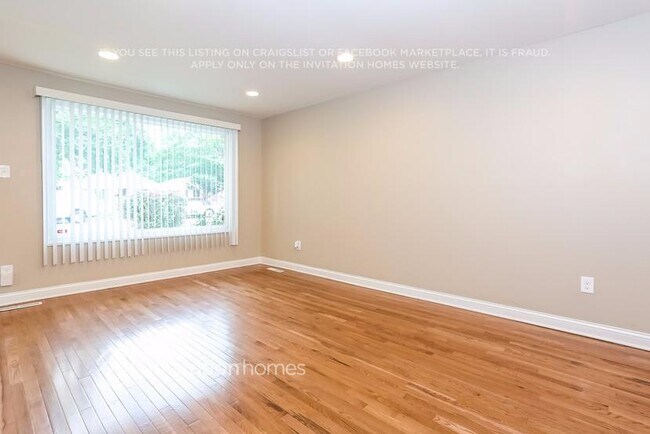 Foto del edificio - 3536 W 80th Pl