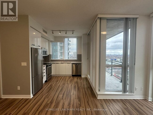 Building Photo - 75 Eglinton Ave W