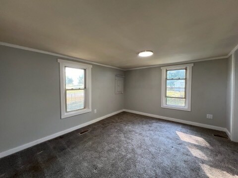 Bedroom - 2710 E Beecher St