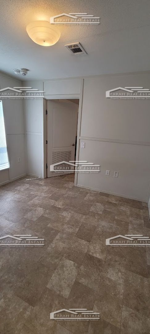 Building Photo - Cozy 2 bed 1 bath home