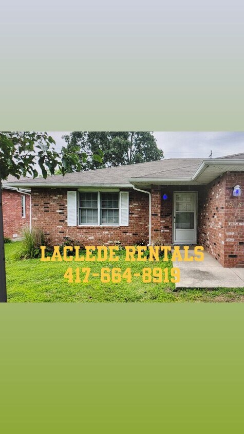 Foto principal - 2 BED 2 BATH DUPLEX FOR RENT