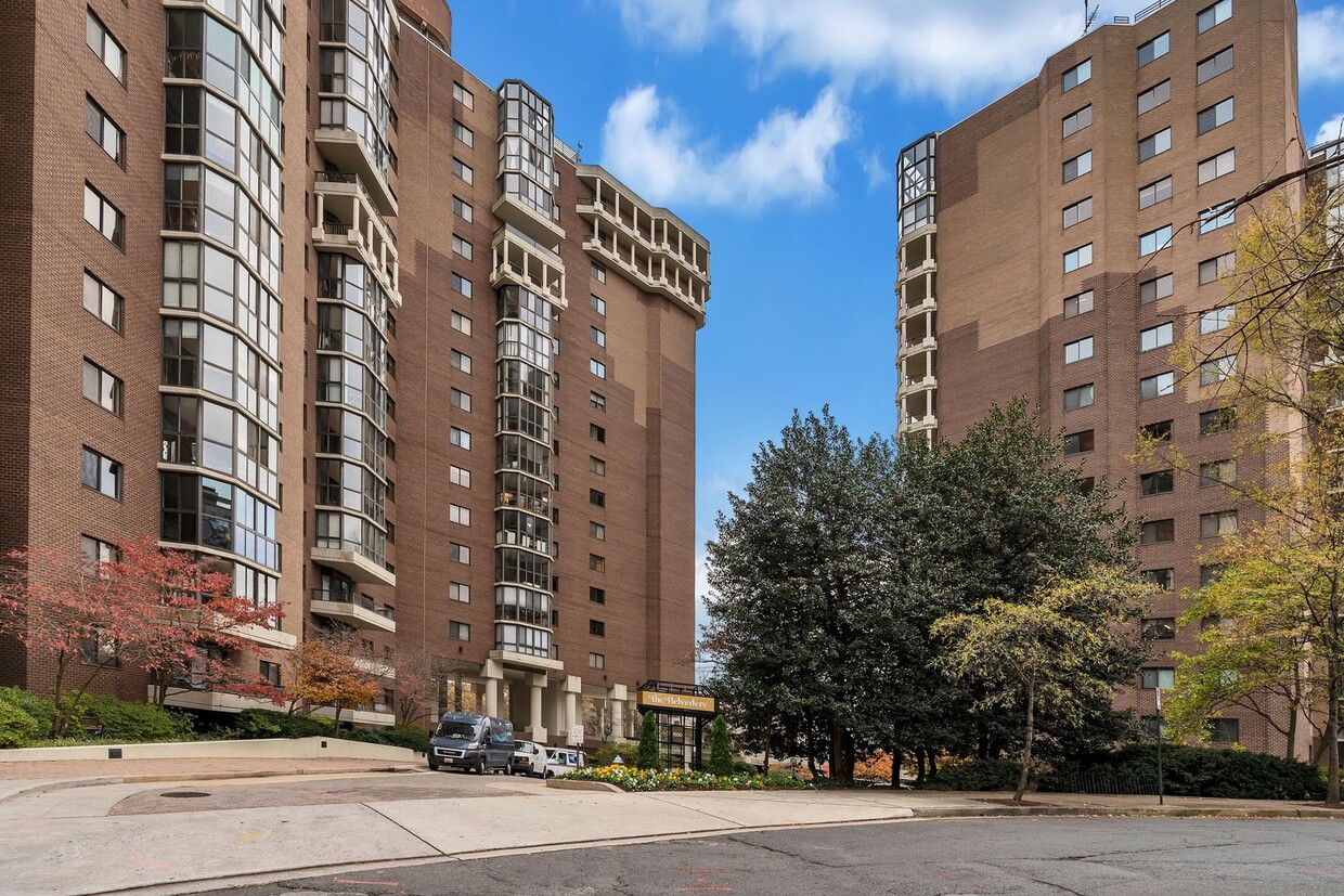 Luxurious 1 Bed 1 Bath Condo In Vibrant Belvedere - Luxurious 1 Bed 1 Bath Condo In Vibrant Belvedere
