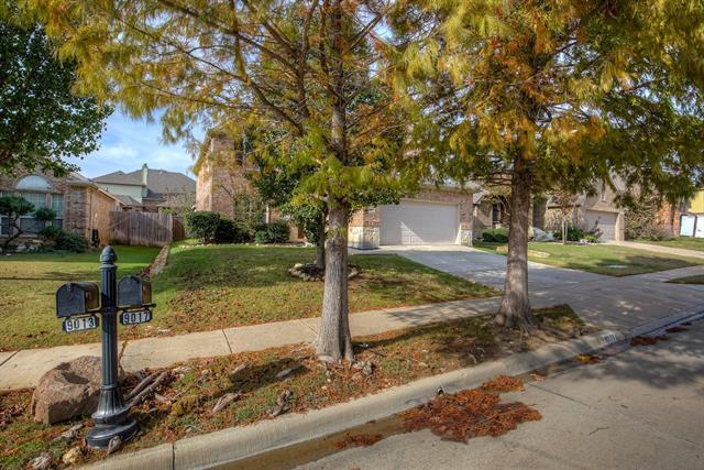 Building Photo - 9017 Hawley Dr