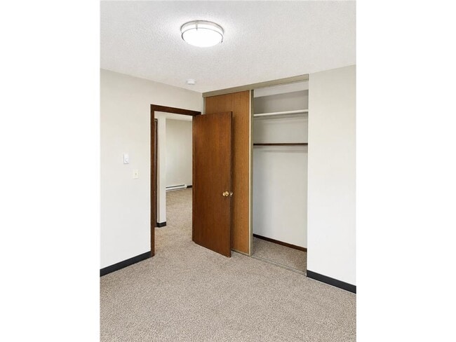 Foto del edificio - 310 8th St N