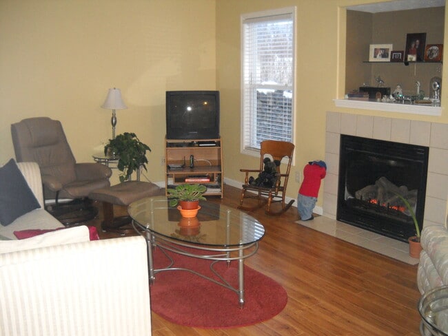 Foto del edificio - 3905 Chenango Pl