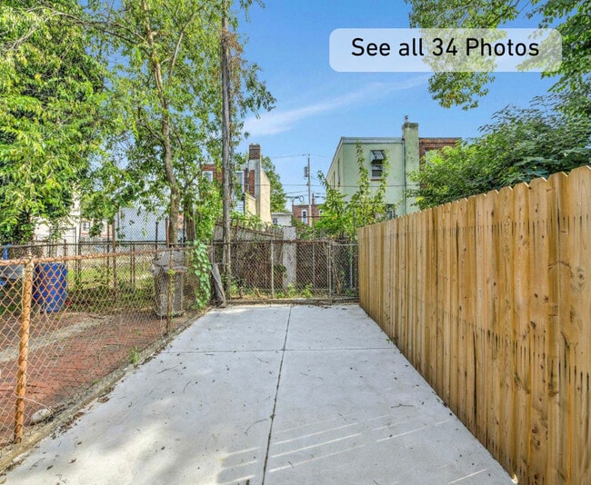 Building Photo - 1112 Jackson St