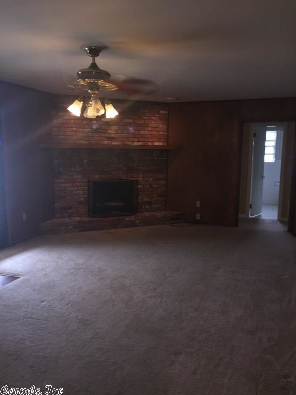 Foto del edificio - 5637 Lakeview Rd