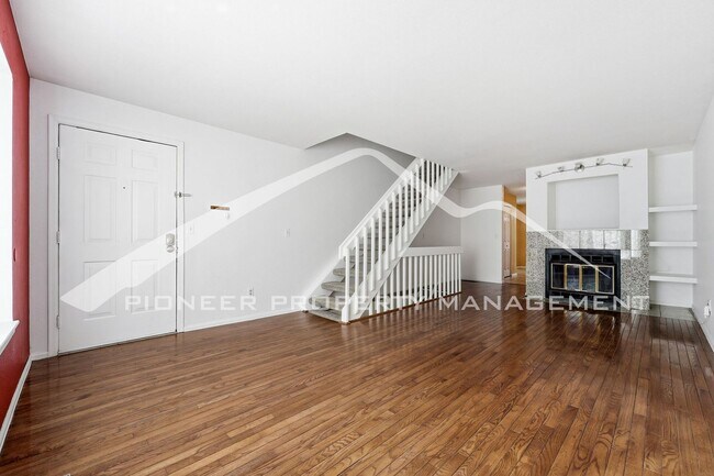 Foto del edificio - Charming Condo with Central AC and Balcony