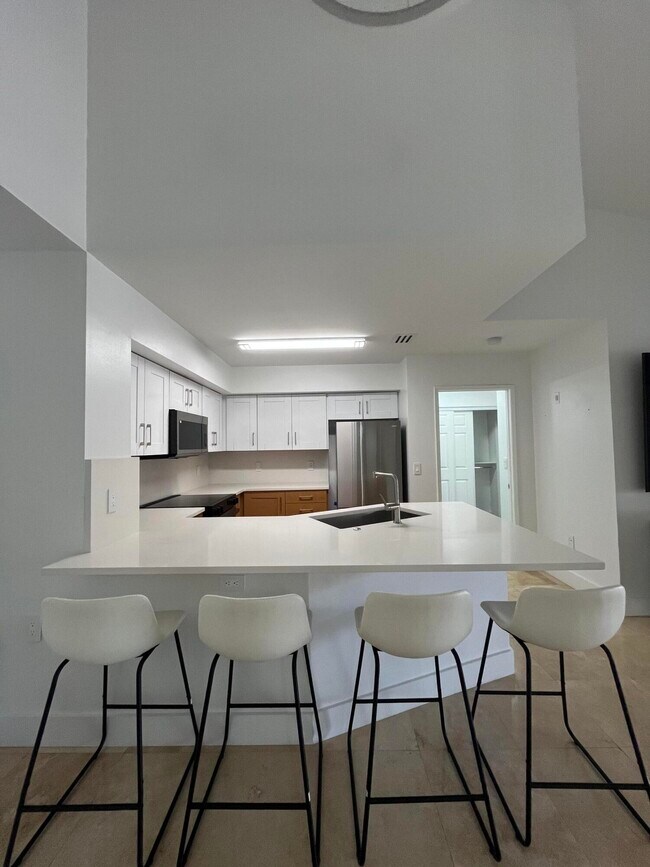 Foto del edificio - 3209 Clint Moore Rd