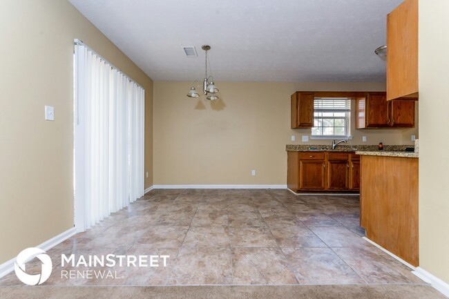 Foto del edificio - 6805 Silver Maple Dr