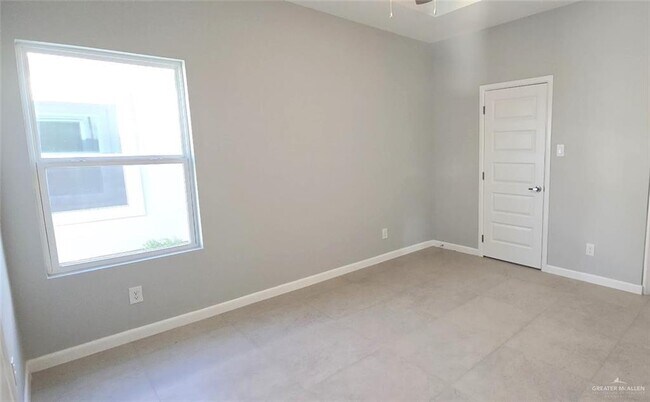 Foto del edificio - 6 N Abbey Ave