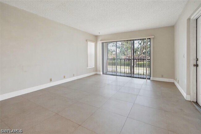 Building Photo - 802 Sky Pine Way