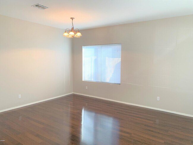 Foto del edificio - 9215 S 35th Dr
