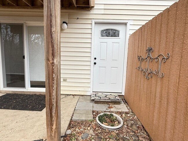 Foto del edificio - 326 Riverside Ave